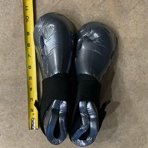 EUC LIKE NEW sparring foot protection